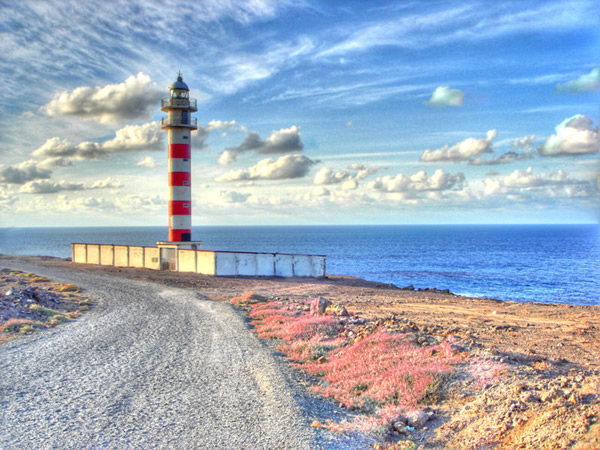 Sweet lighthouse photo displaying nice contrast 5