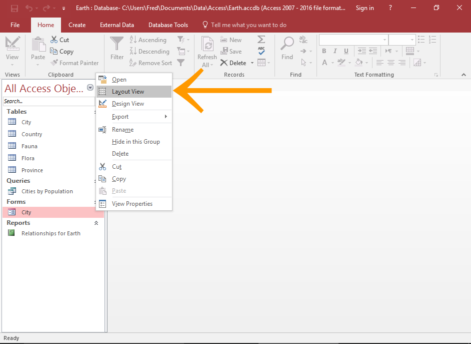 Screenshot of Access with the Layout View option highlighted